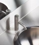 Vola HV1EN-16 Elektronisk h�ndvaskbatteri - Krom